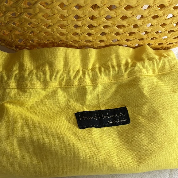 House of Harlow - Picture 2 of 7